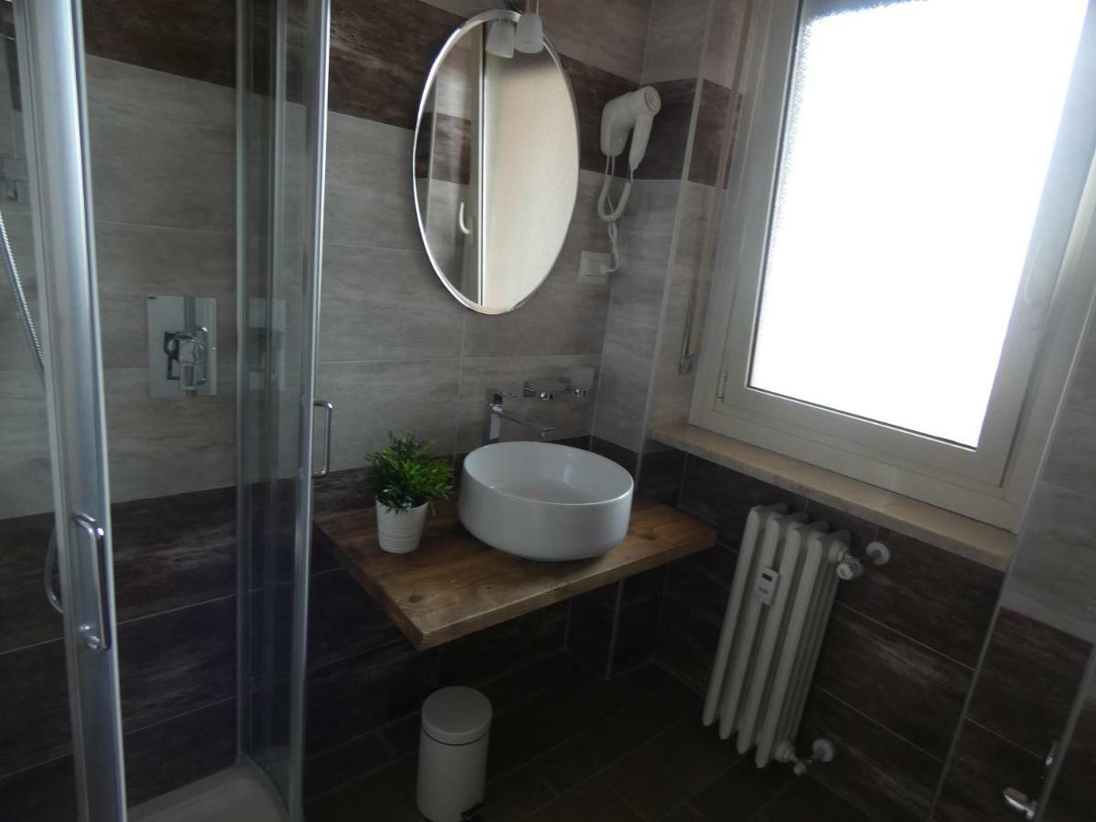 Metro Apartment Collegno Exterior foto