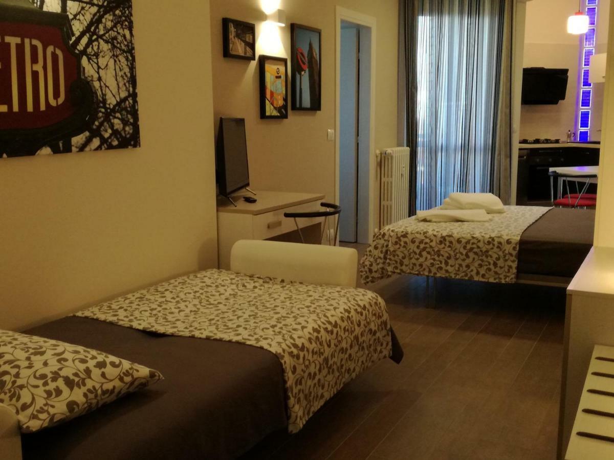 Metro Apartment Collegno Exterior foto